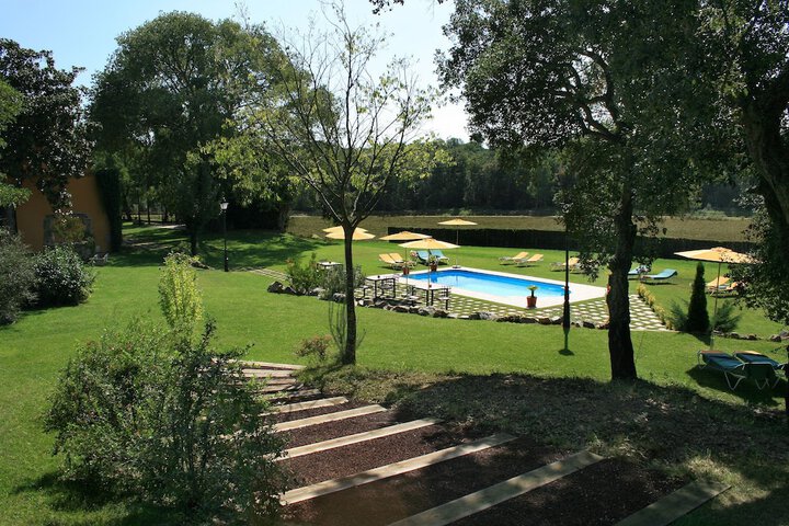 Pool Hotel