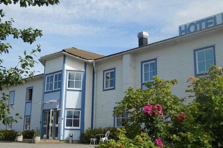 HOTEL LINBLOMMAN