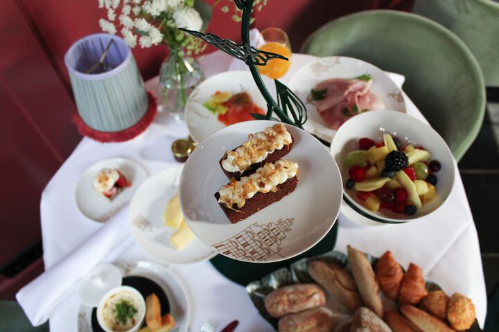 Breakfast/Coffee Service 44 of 52