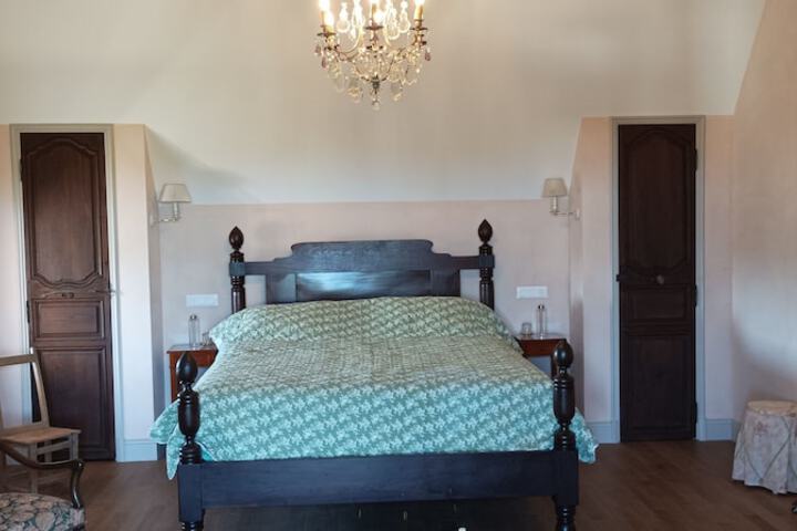 Room 13 of 49