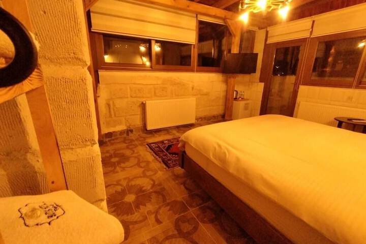 Room 43 of 78