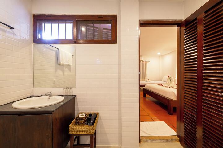 Room 30 of 75