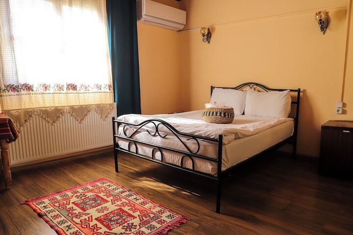 Room 16 of 57