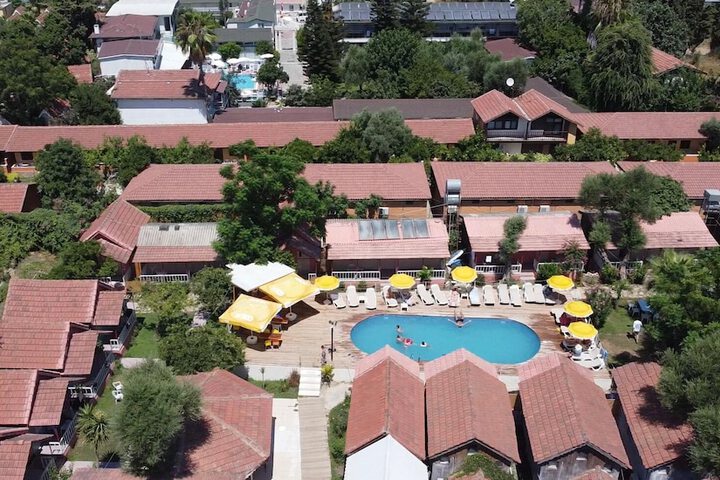 Pool 25 of 60