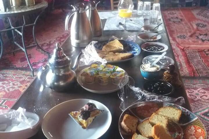 Breakfast/Coffee Service 12 of 18
