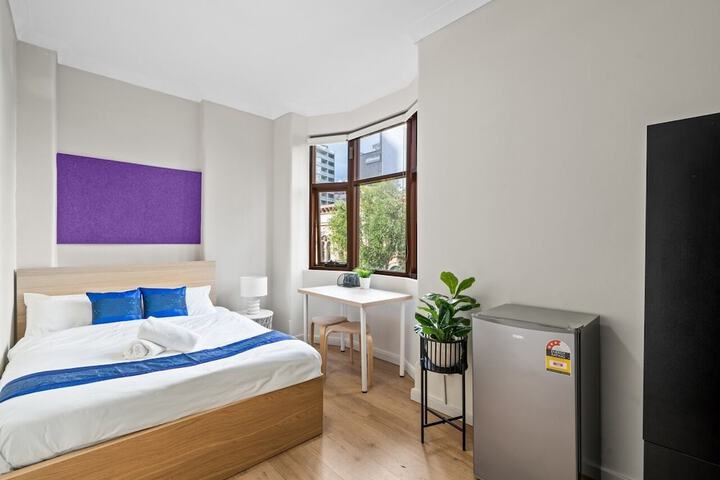 Room 6 of 21