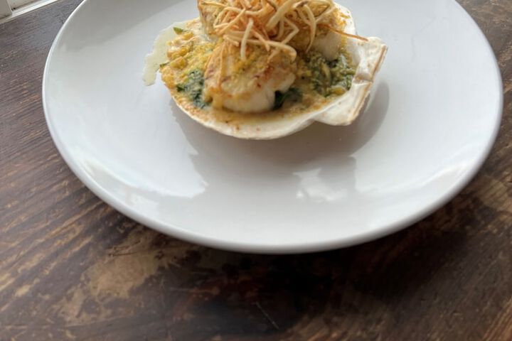 Dining 46 of 146