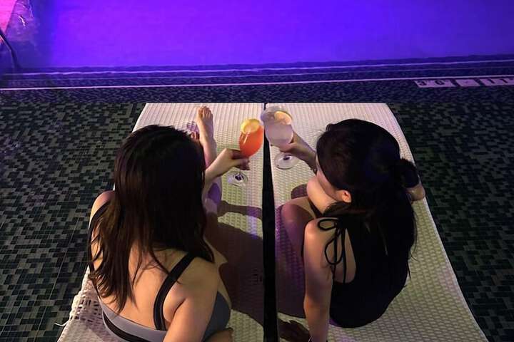 Pool 114 of 226