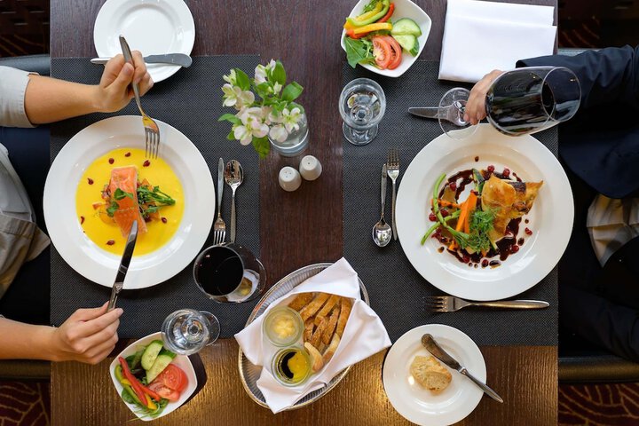 Dining 60 of 99