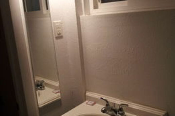 Room 6 of 20