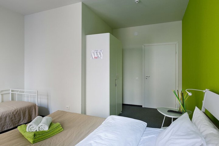 Room 13 of 44