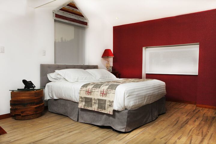 Room 9 of 74