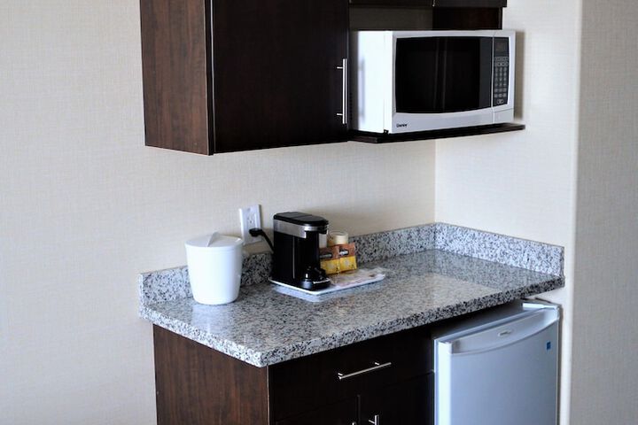 Mini-refrigerator