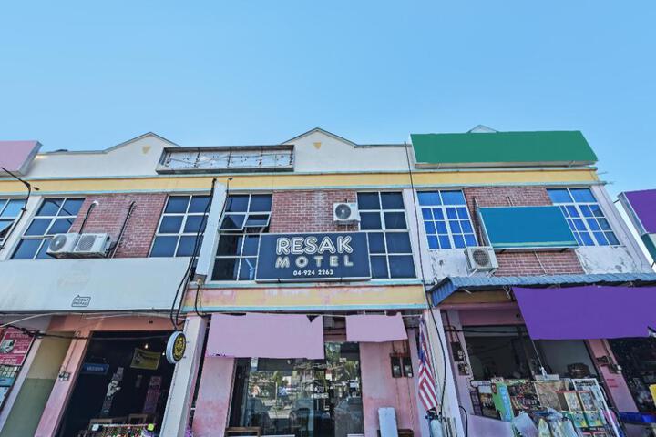 OYO 90736 Lh Resak Motel