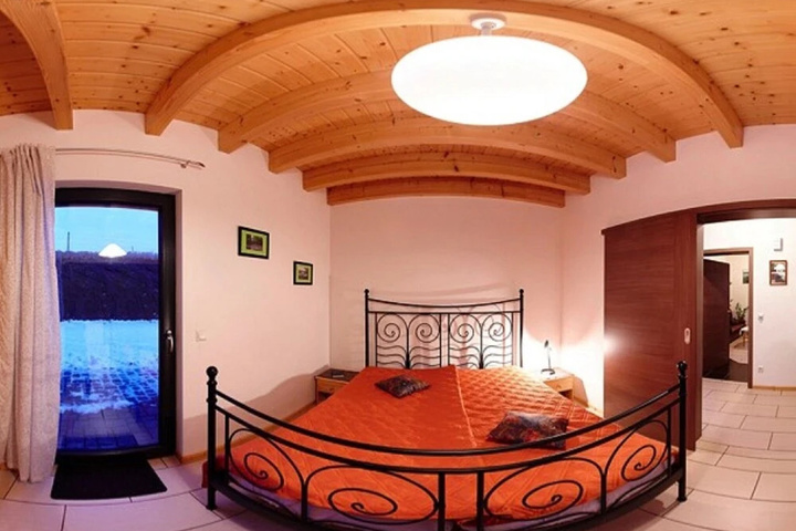 Room 3 of 14