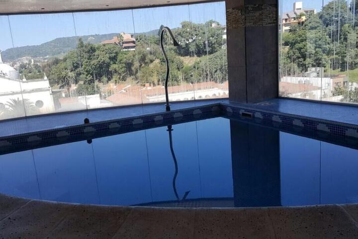 Pools & Facilities