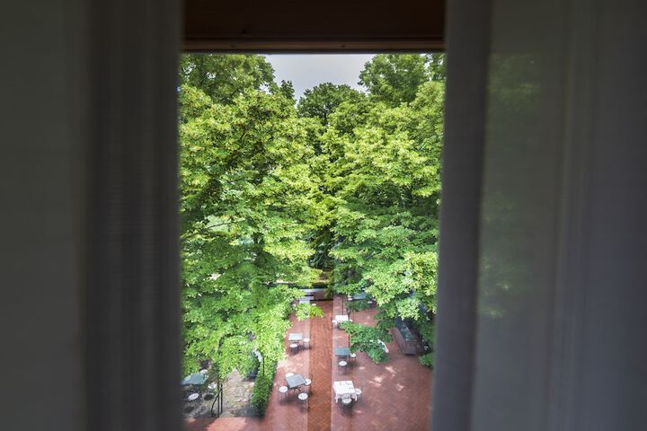 Room 73 of 140