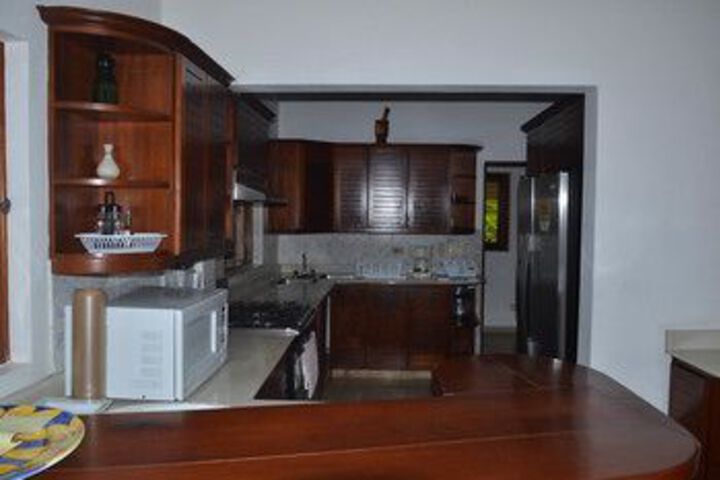 Room 10 of 22