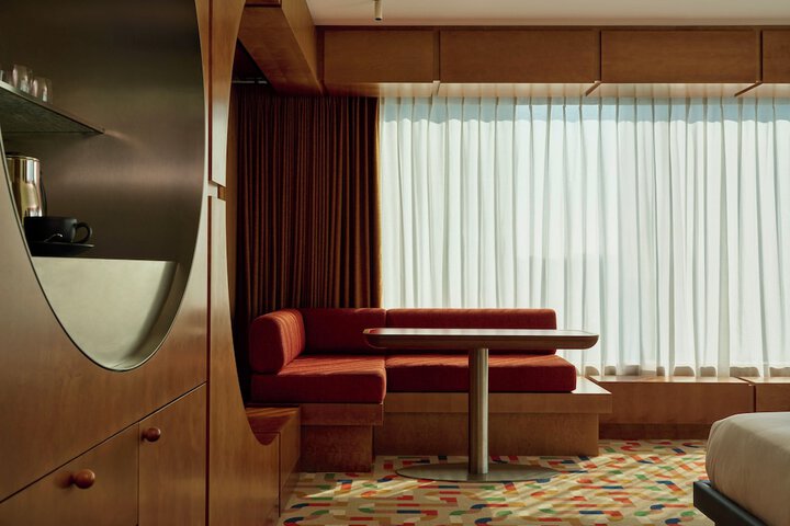Room 22 of 75