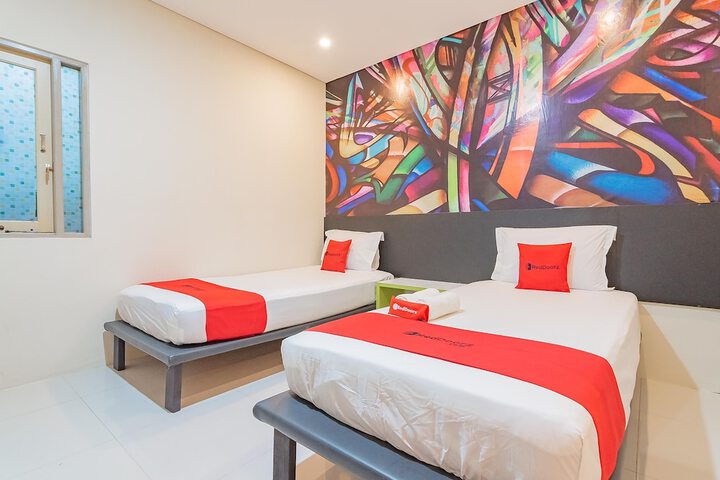 Room 10 of 21