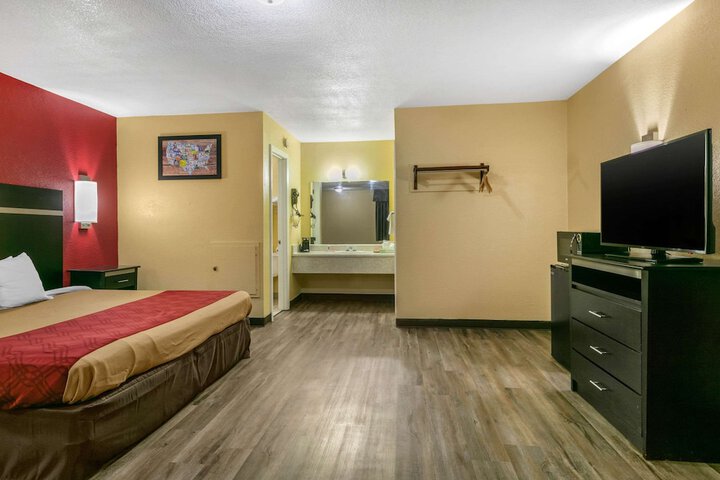 Room 19 of 27