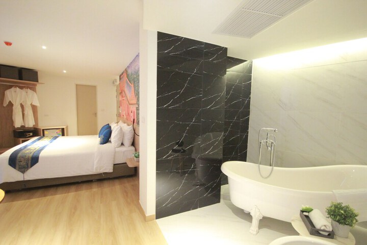 Room 13 of 55