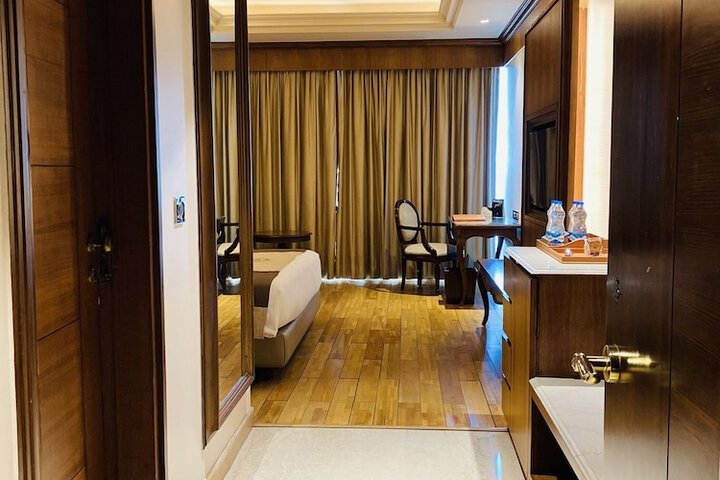 Room 17 of 71