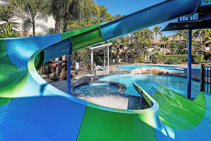 Pool 120 of 148