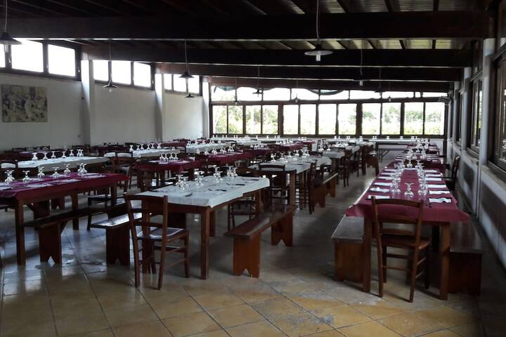 Dining 14 of 23