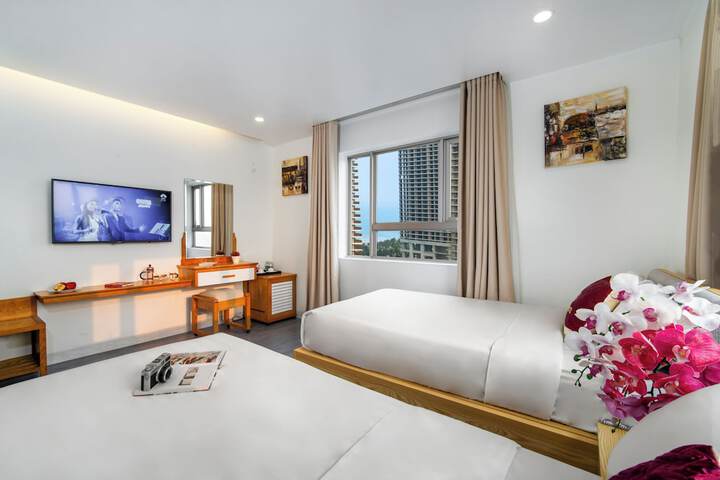 Room 16 of 47