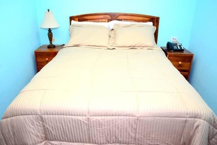 Room 6 of 19