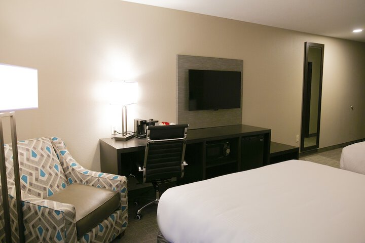 Room 18 of 35