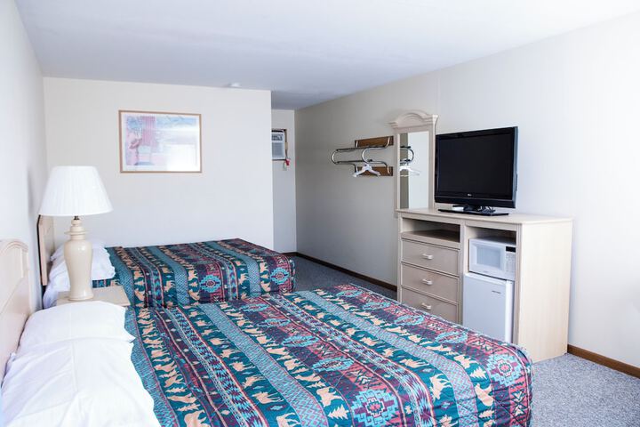 Room 15 of 38