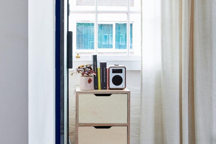Room 9 of 29