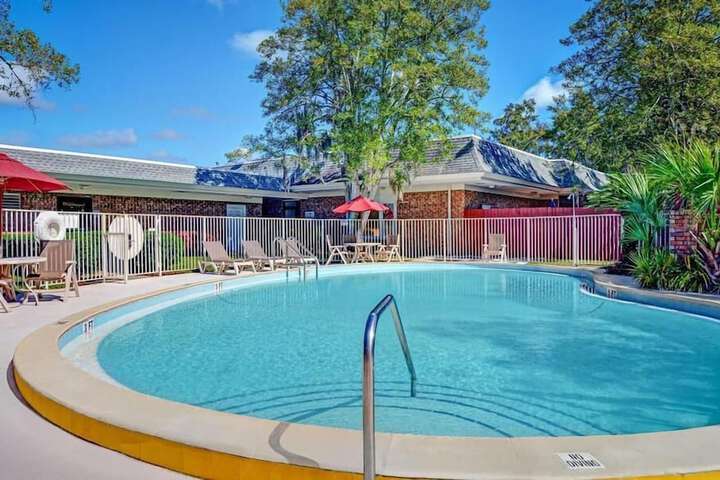 Photo of Studio 6 Tallahassee FL – North Monroe Pool