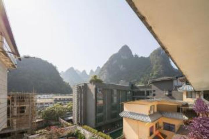 Ancient Town Theme Hotel (Xingping Ancient Town Branch)