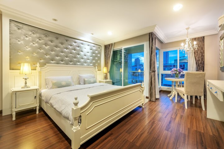 Room 9 of 73