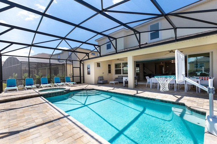 Pool 16 of 29