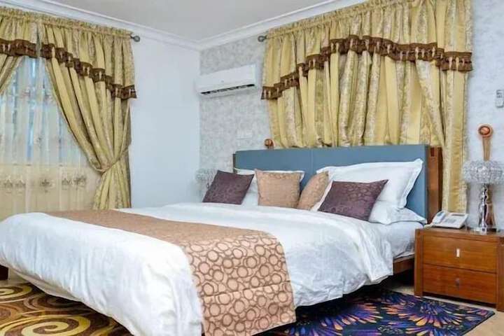 Room 5 of 26