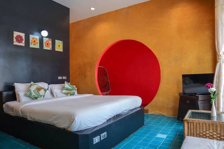 Room 8 of 31