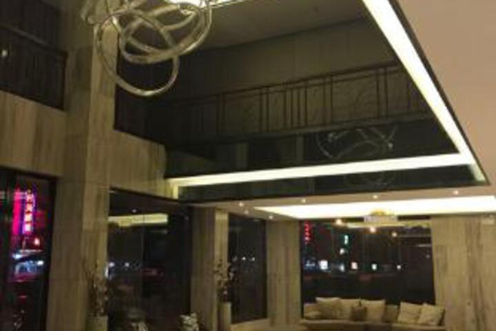 Yangchun Shenghua Hotel
