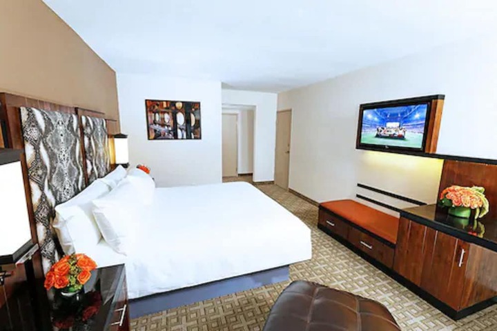 Room 7 of 15