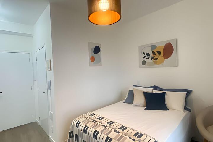 Room 9 of 19