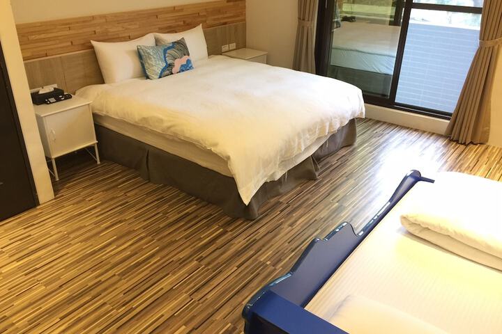 Room 6 of 55
