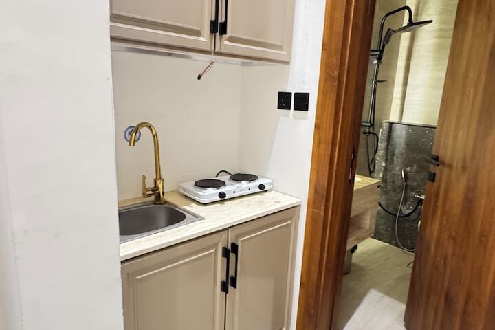 Room 42 of 61
