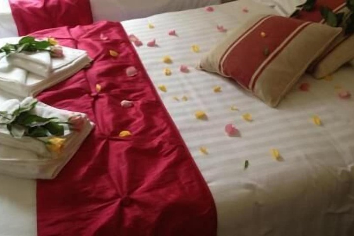 Room 4 of 30