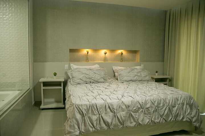 Room 13 of 53