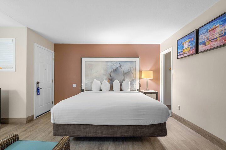 Room 43 of 116