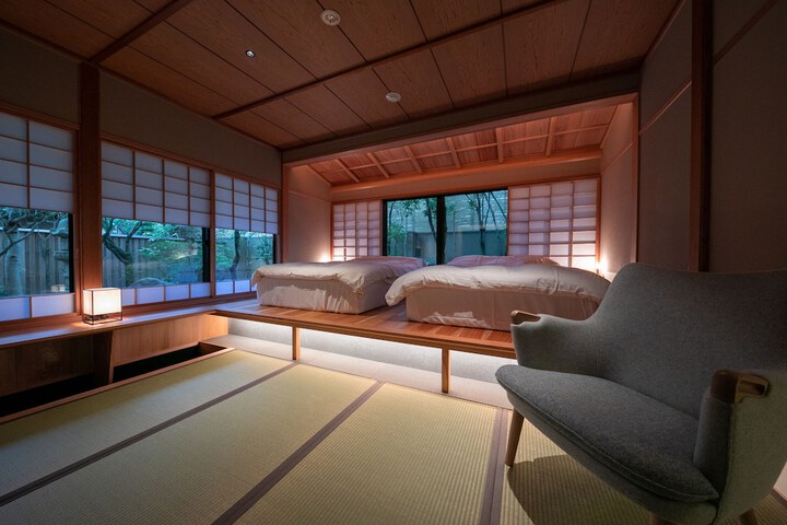 Room 14 of 111
