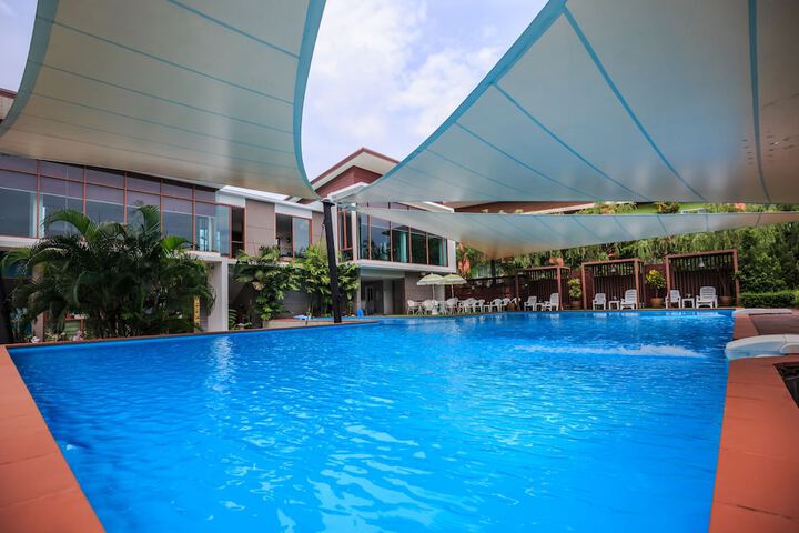 Pool 23 of 35